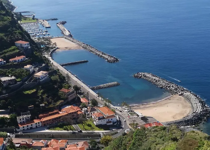 Chale Esmeralda - Charming Studios In Calheta Beach